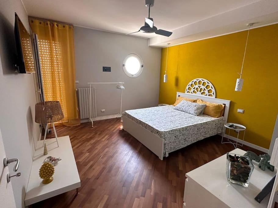 Faro Sul Mare Luxury Apartment - Zona Fiera Bari Exterior photo