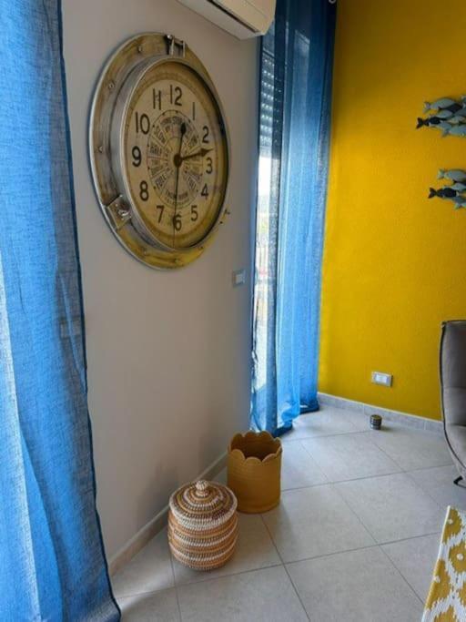 Faro Sul Mare Luxury Apartment - Zona Fiera Bari Exterior photo